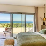 Yaya Villa *